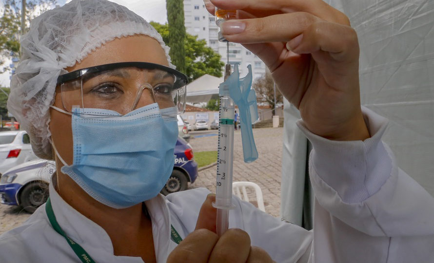 Trabalhadores podem ser demitidos por justa causa por recusa à vacina contra a Covid-19? Trabalhadores podem ser demitidos por justa causa por recusa à vacinação contra a Covid-19?