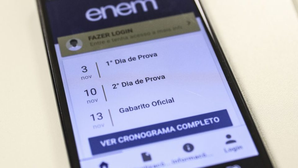Número corresponde às inscrições feitas nas duas modalidades - impressa e digital. Provas do Enem 2021 serão realizadas em novembro