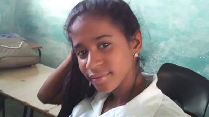 Ditadura cubana: adolescente é condenada a 8 meses de prisão após protestos Gabriela Zequeira, de 17 anos, estudante de contabilidade, recebeu pena de 8 meses de prisão por “desordem pública”.