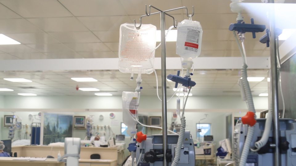 Com registros represados, Paraná tem mais 20 mil casos e 194 mortes por Covid-19 Com registros represados, Paraná tem mais 20 mil casos e 194 mortes por Covid-19