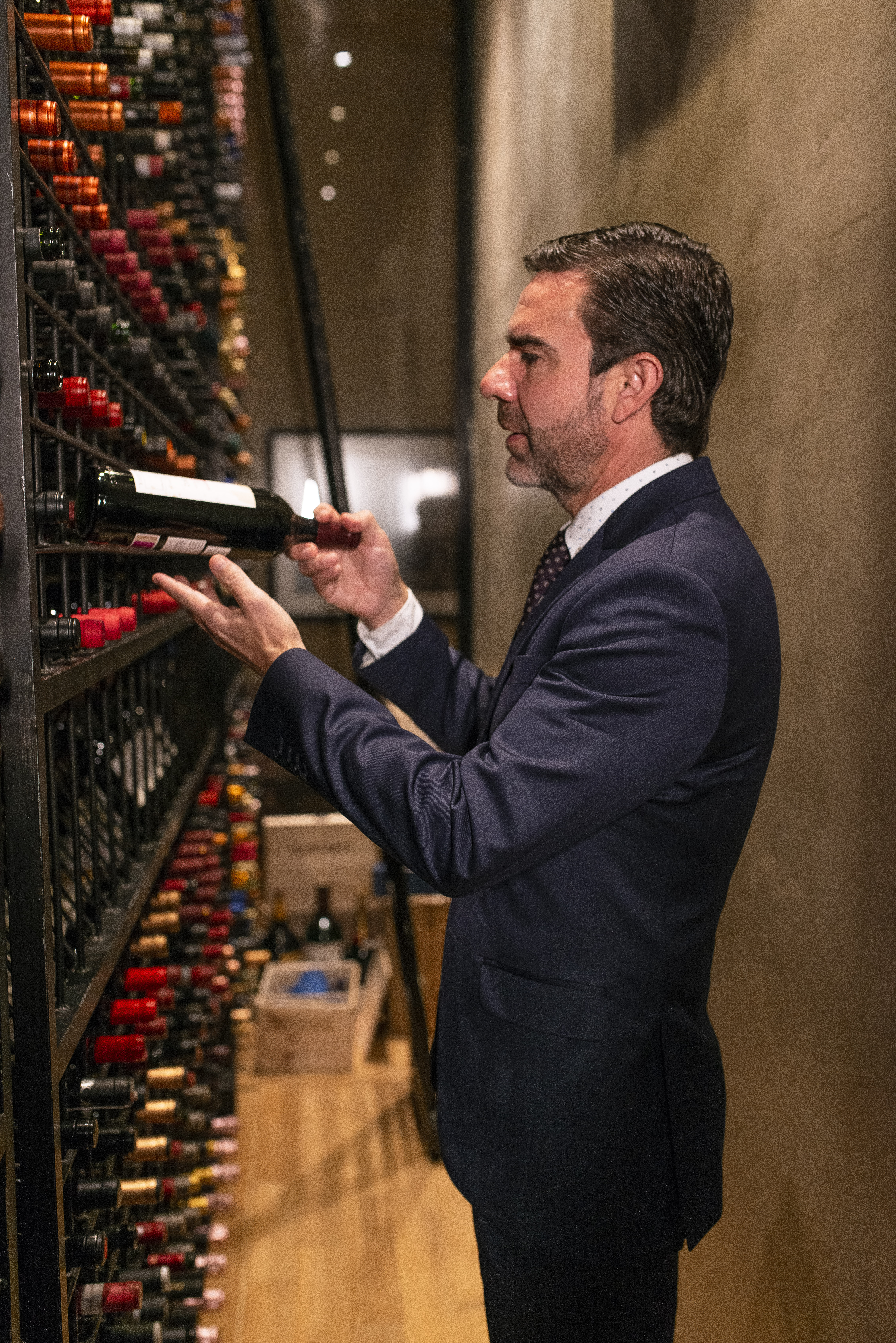 RonaldoBohnenstengel, restaurateur do La Varenne e referência como sommelier. RonaldoBohnenstengel, restaurateur do La Varenne e referência como sommelier.