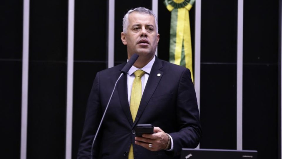 evair - base - governo