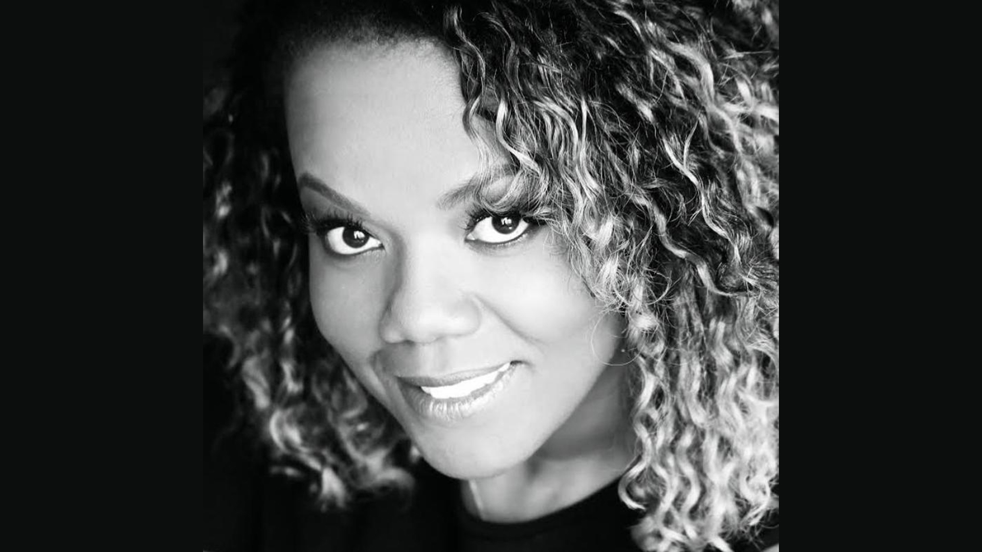 A arquiteta curitibana ganhou o mundo como Design and Contracts Manager