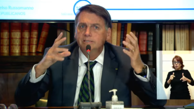Jair Bolsonaro durante live em que levantou suspeitas sobre urnas eletrônicas