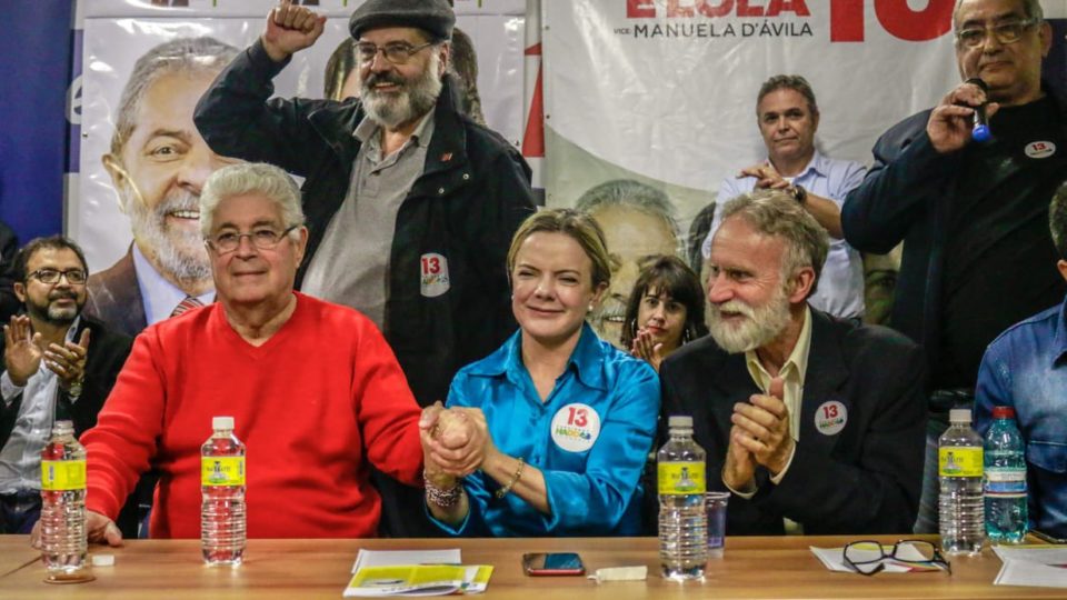 Gleisi Hoffmann abre as portas do PT para Roberto Requião Gleisi Hoffmann e Roberto Requião já fizeram dobradinhas eleitorais no Paraná
