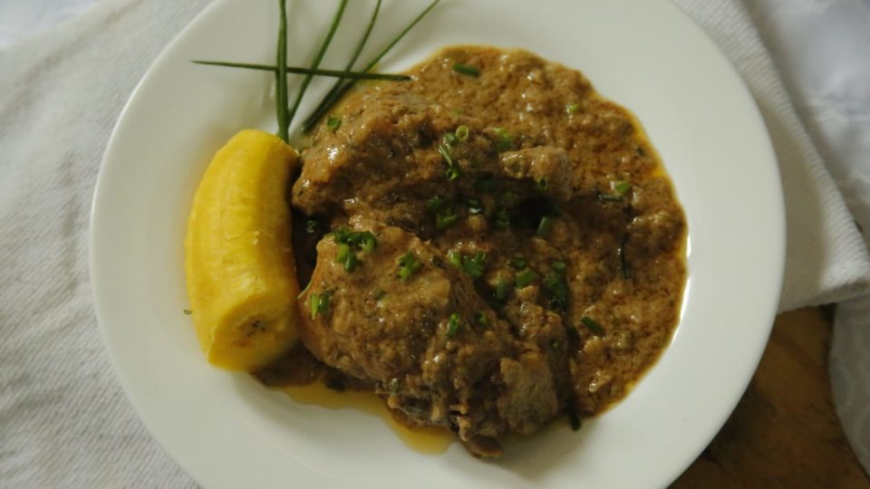 Merci Afrik traz comida típica da África para Curitiba comida africana
