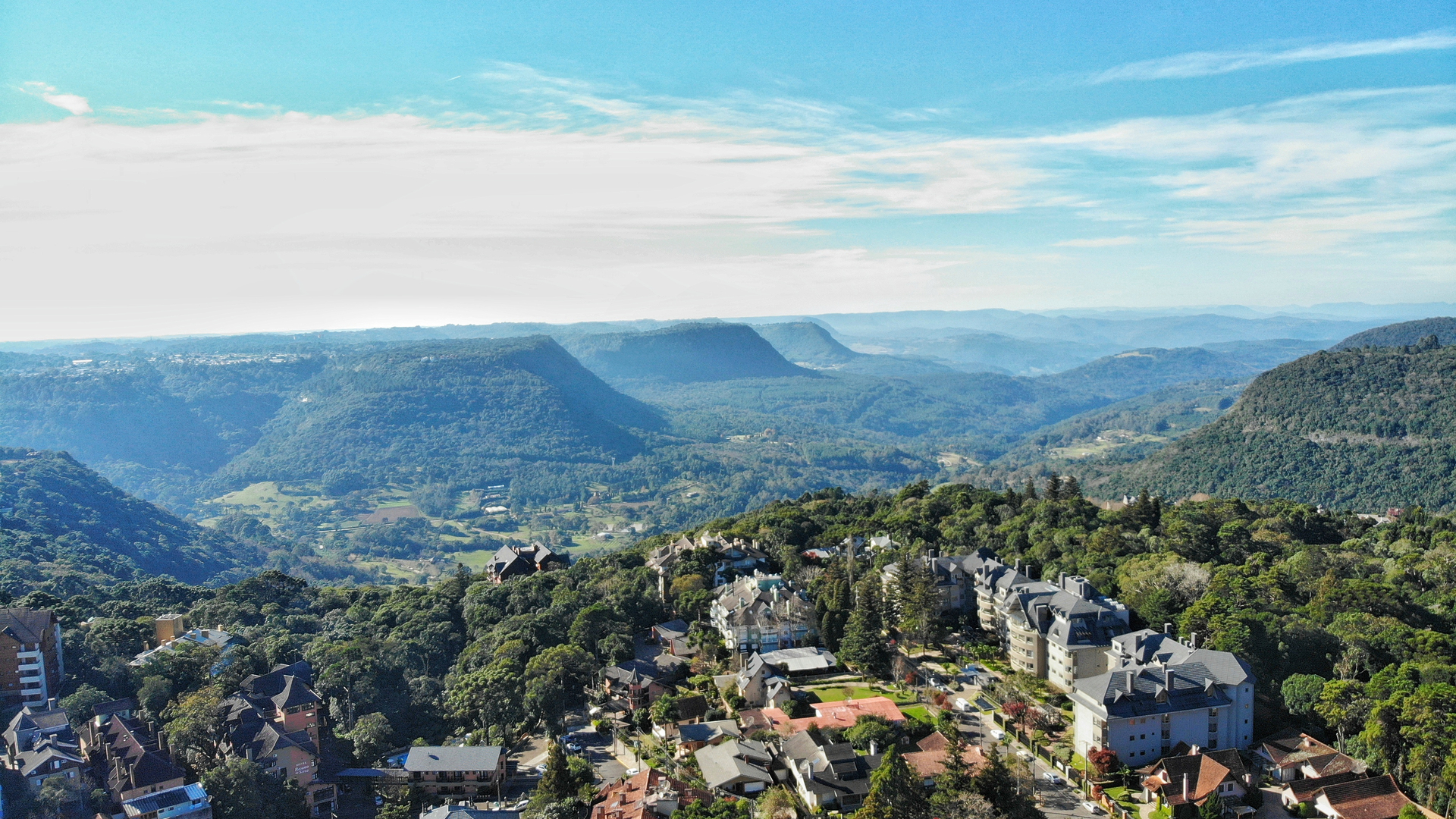 Vista área do Vale do Quilombo, onde fica a cidade de Gramado