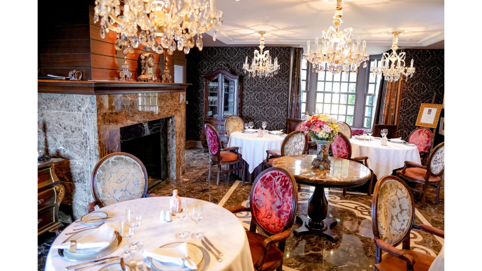 Restaurante Primrose fica dentro do Castelo e prepara menus personalizados para cada cliente