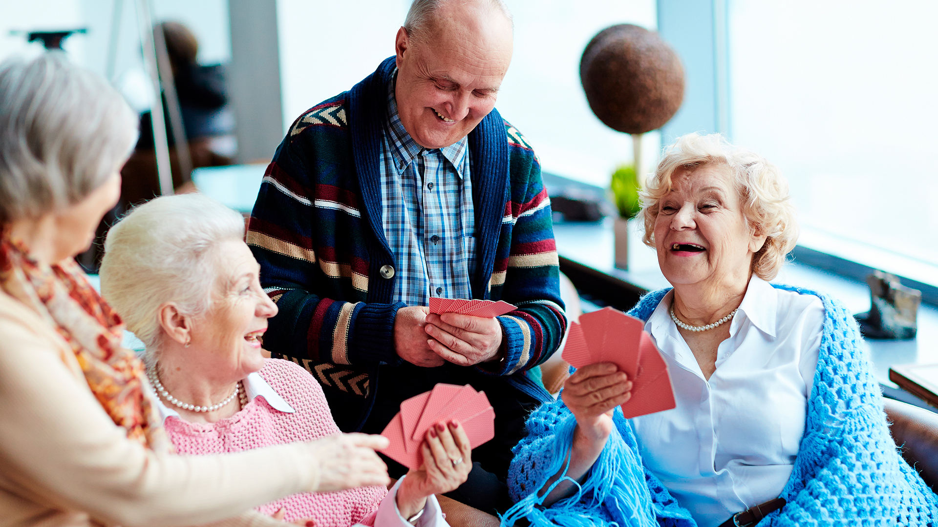 Atividades físicas e jogos são ótimas opções para cuidar do corpo, da mente e ainda fortalecer as relações interpessoais encontrando amigos.