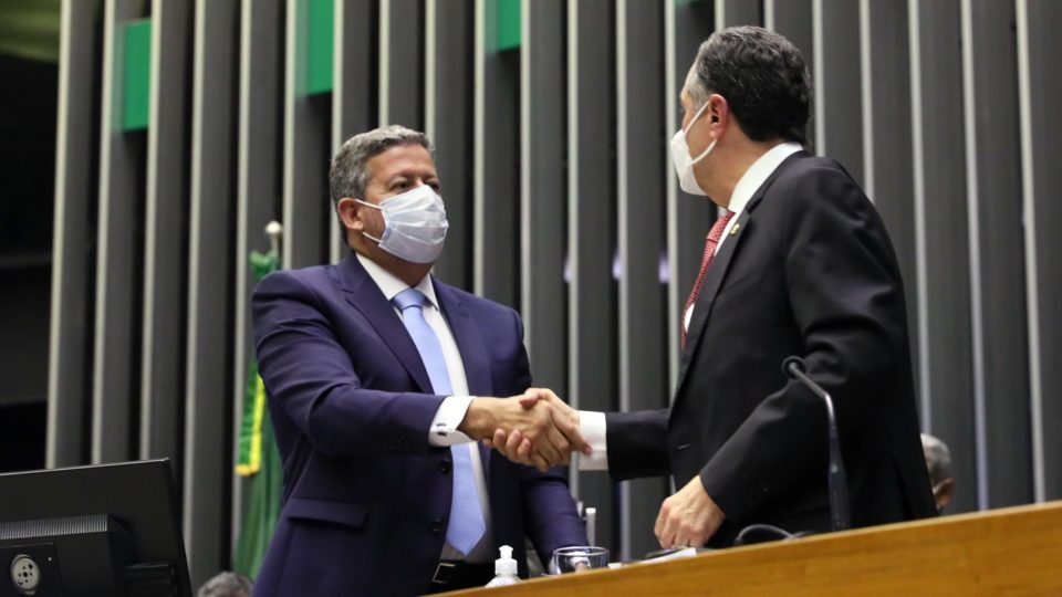 Arthur Lira e Luís Roberto Barroso