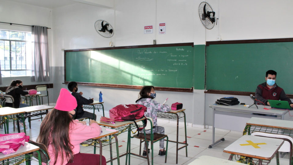 Prova Paraná volta a ser aplicada a estudantes do Ensino Médio nesta quarta-feira Imagem ilustrativa.