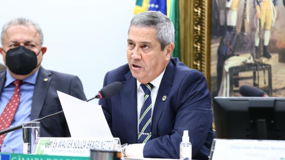 Parlamento deu palavra final sobre voto impresso, diz Braga Netto, que negou ter ameaçado eleições Ministro da Defesa, Braga Netto, presta esclarecimentos sobre declarações sobre eleições de 2022 na Câmara