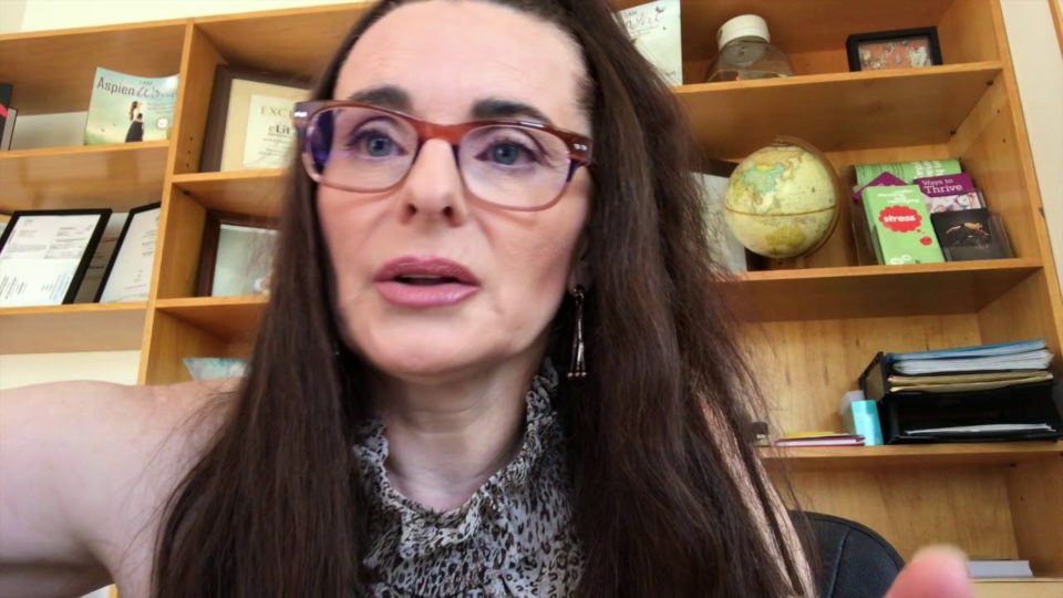 Não faça mal: transideologia e a guerra contra a psicologia e as crianças A psicóloga responde com ciência a tentativas de cancelamento e diz que não vai abandonar as crianças diagnosticadas de maneira errônea.