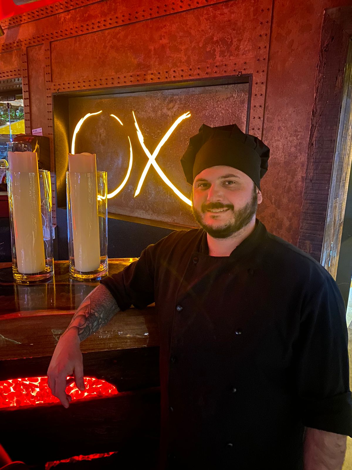Leandro Fernandes, o novo chef da OX Room SteakHouse. Leandro Fernandes, o novo chef da OX Room SteakHouse.