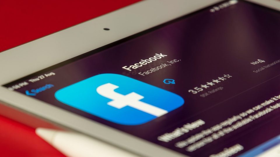 Instagram descobre que ameaça a saúde mental de adolescentes e resolve não fazer nada Instagram descobre que ameaça a saúde mental de adolescentes e resolve não fazer nada