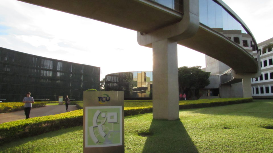 TCU gasta R$ 3,8 milhões com despesas médicas para ministros e procuradores na pandemia Sede do Tribunal de Contas da União