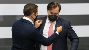 Rodrigo Maia toma posse como novo secretário em São Paulo Rodrigo Maia tomou posse como novo secretário de Projetos e Ações Estratégicas de São Paulo.