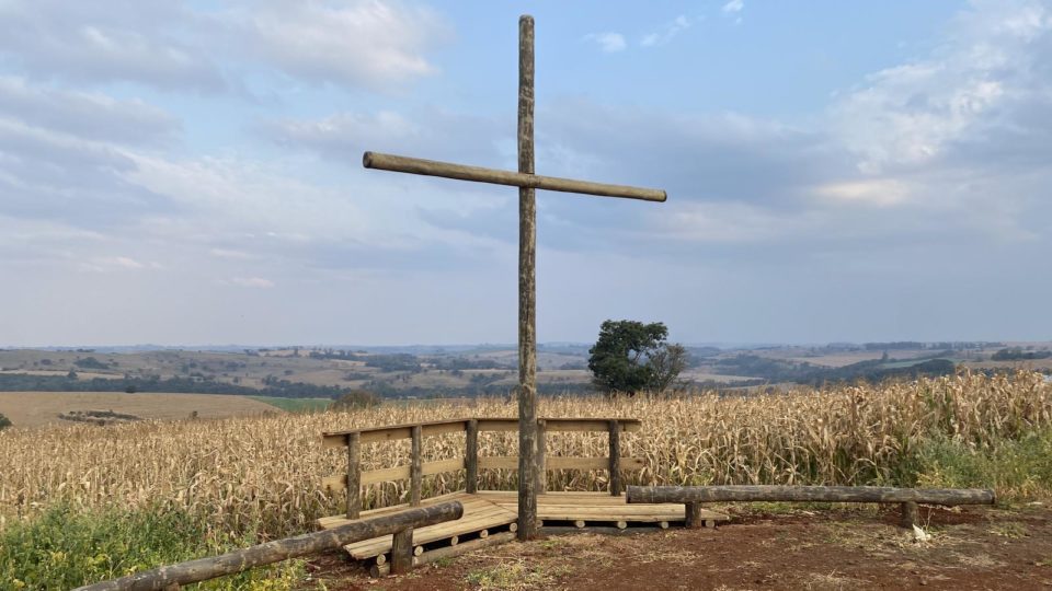 Os cristãos desigrejados pela idolatria política de líderes religiosos Turismo Religioso no Paraná