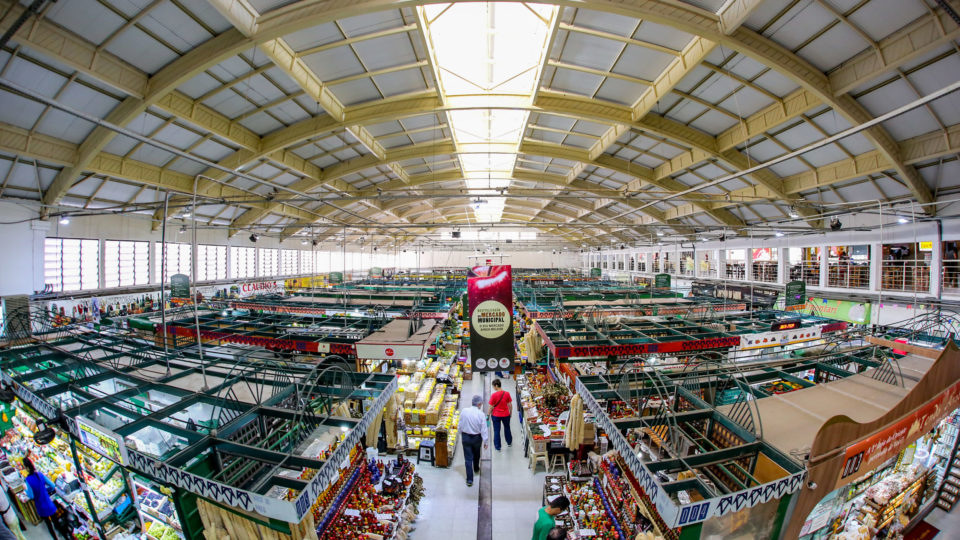 Mercado Municipal: últimos dias da exposição de aniversário do centro de referência gastronômica de Curitiba Mercado Municipal
