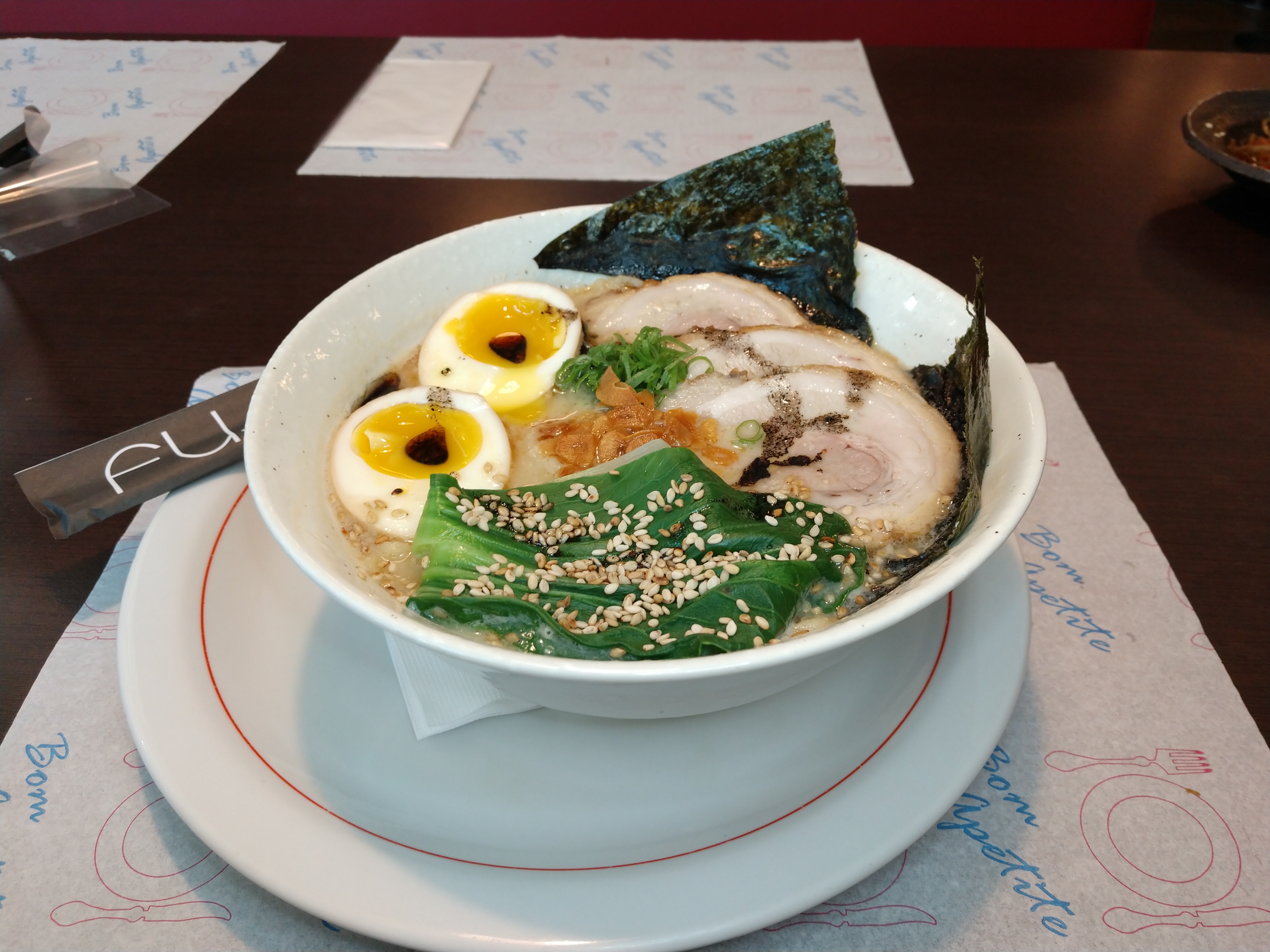 Lámen Tonkatsu do Fujii.