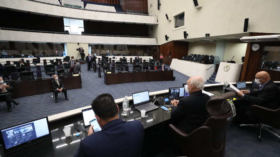 Se Francischini for cassado, três deputados devem cair com ele; veja quem são Se Francischini for cassado, três deputados devem cair com ele; veja quem são