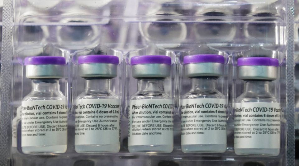 Curitiba convoca nascidos em 2007 para vacinação contra a Covid-19 Vacina da Pfizer contra Covid-19.