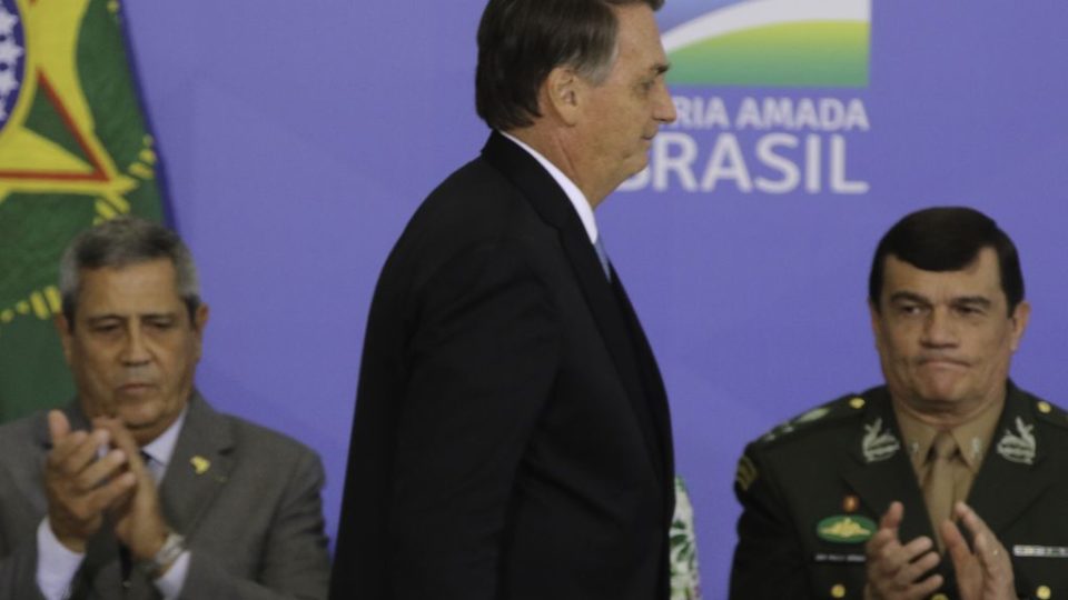 Golpe bolsonarista seria desastre para conservadores & outras reflexões O presidente Jair Bolsonaro, participa de cerimônia de cumprimentos aos oficiais-generais promovidos. Ao fundo, o ministro da Defesa, Braga Neto e o comandante do Exército, Paulo Sérgio Nogueira