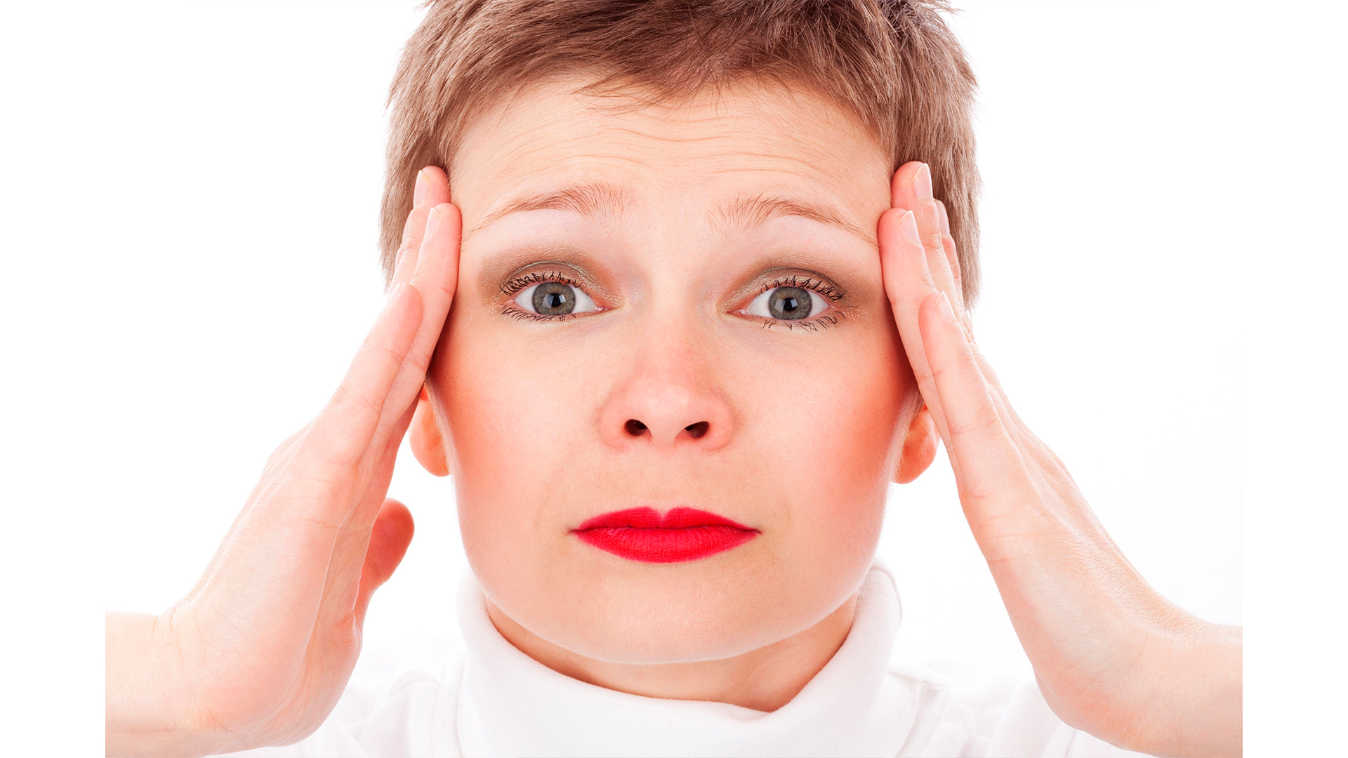 Sentir dores de cabeça com frequência não é normal. Entenda como a causa pode estar em problemas ortodônticos.