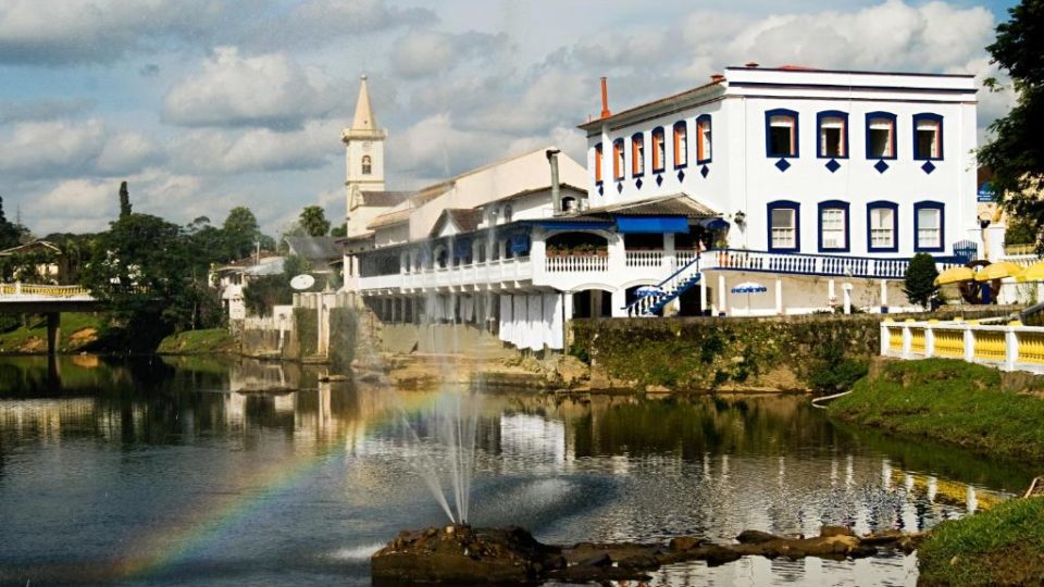 Reservas em hotéis crescem no Paraná mas algumas cidades ainda enfrentam dificuldades