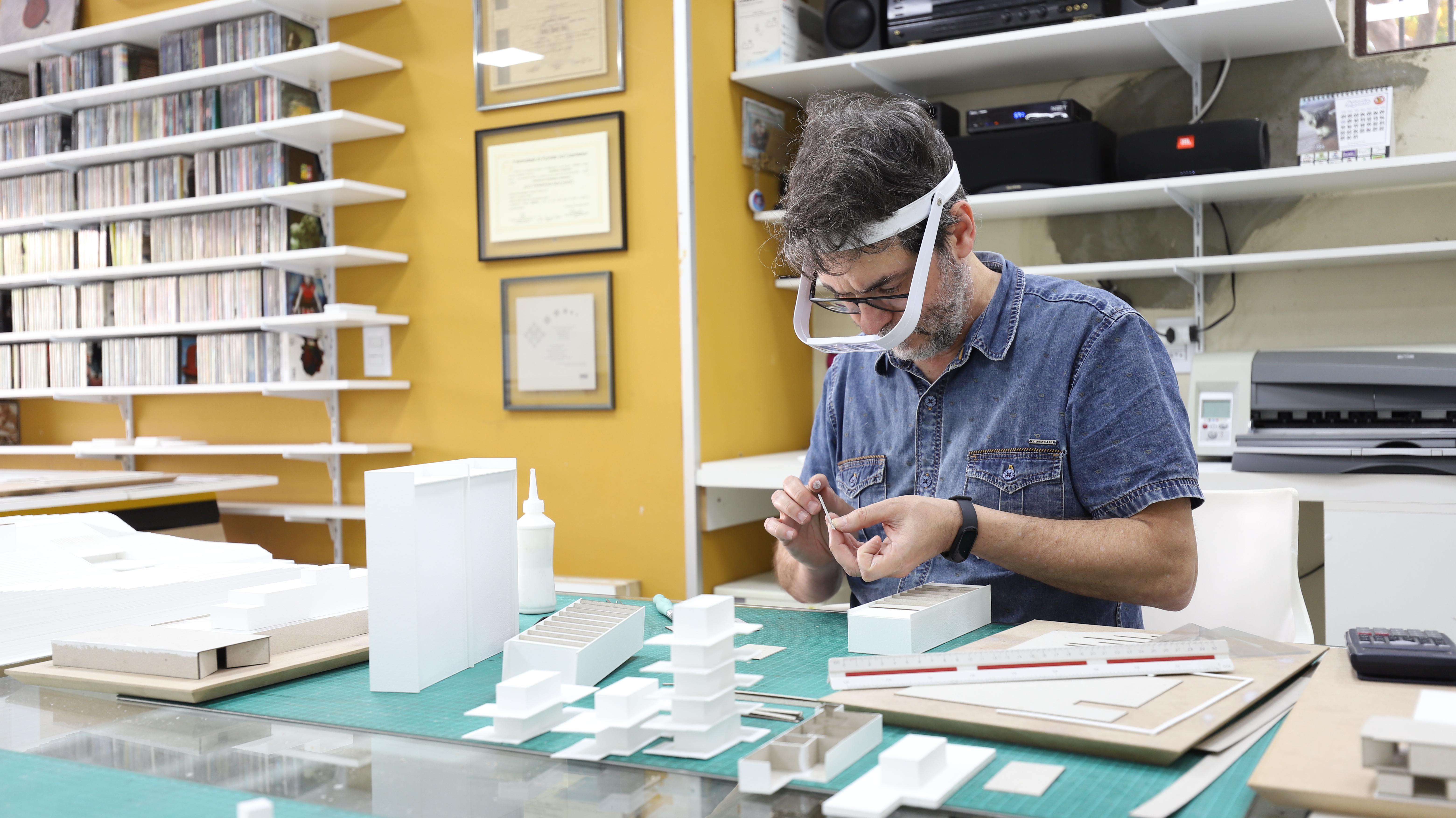 Carlos Alberto Silva assina as 40 maquetes em exposição. Carlos Alberto Silva assina as 40 maquetes em exposição.