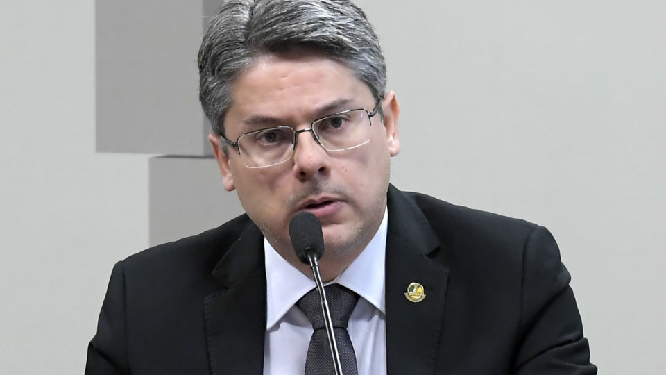 Combate à corrupção é fundamental para 3.ª via “decolar” em 2022, diz Alessandro Vieira Senador Alessandro Vieira
