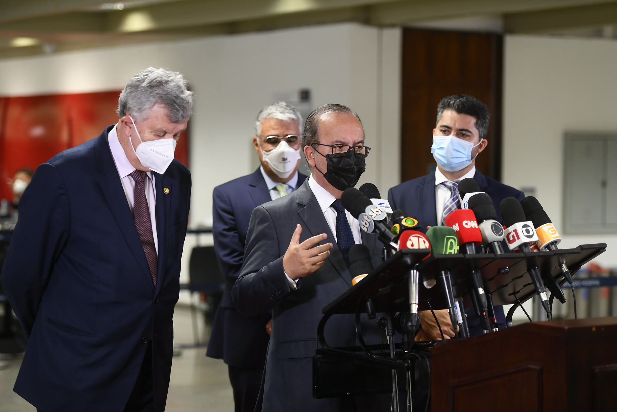 Senadores governistas da CPI: Luis Carlos Heinze, Eduardo Girão, Jorginho Mello e Marcos Rogério
