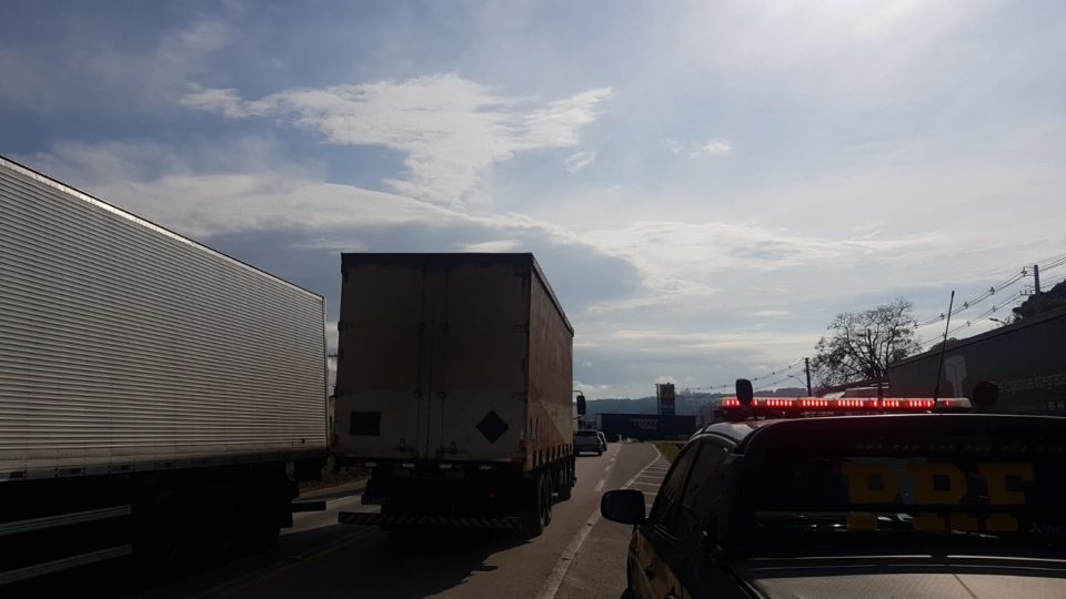 caminhoneiros - greve - paralisação