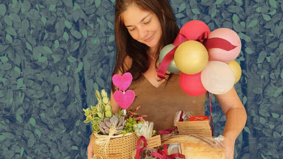 Vírus acabou com a festa, mas não com as flores: como esta empreendedora seguiu adiante Manoela Santiago, decoradora floral.