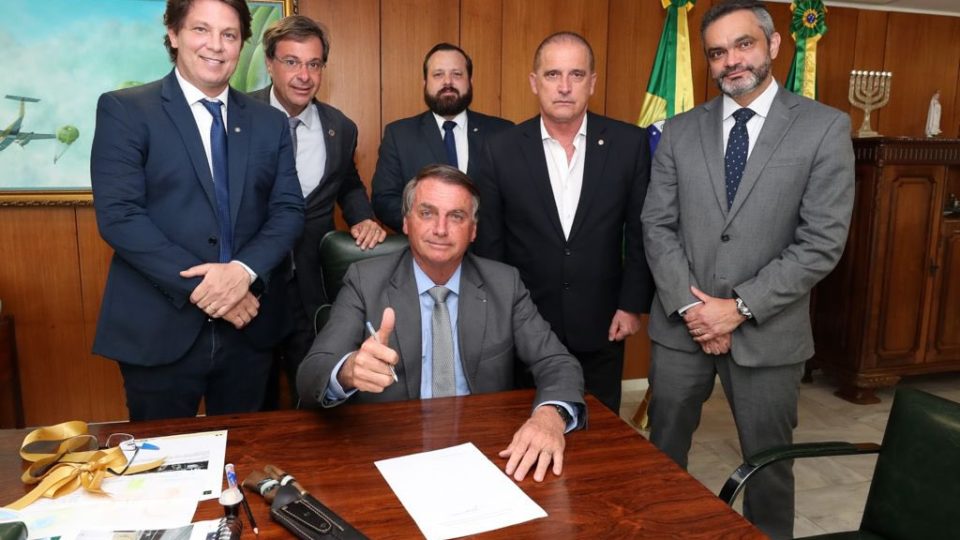 “MP das fake news”? Entenda a MP de Bolsonaro que altera o Marco Civil da Internet mp marco civil