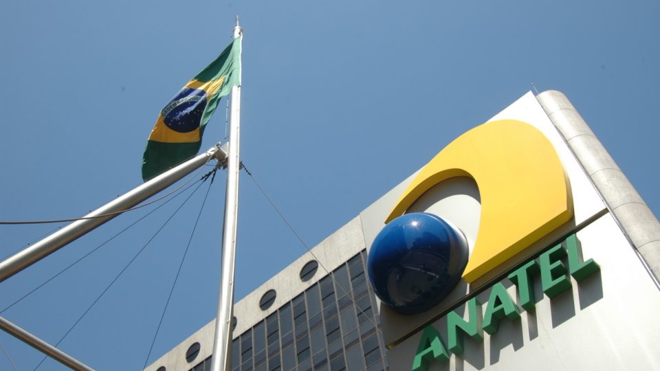 Edital do 5G recebe pedido de vista na Anatel e leilão pode ficar para novembro Anatel
