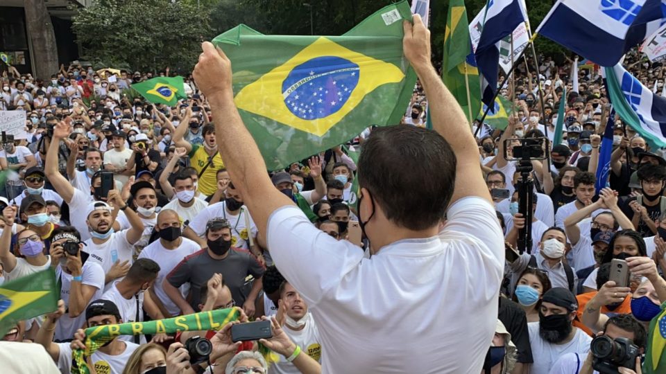 terceira via - manifestações - doria