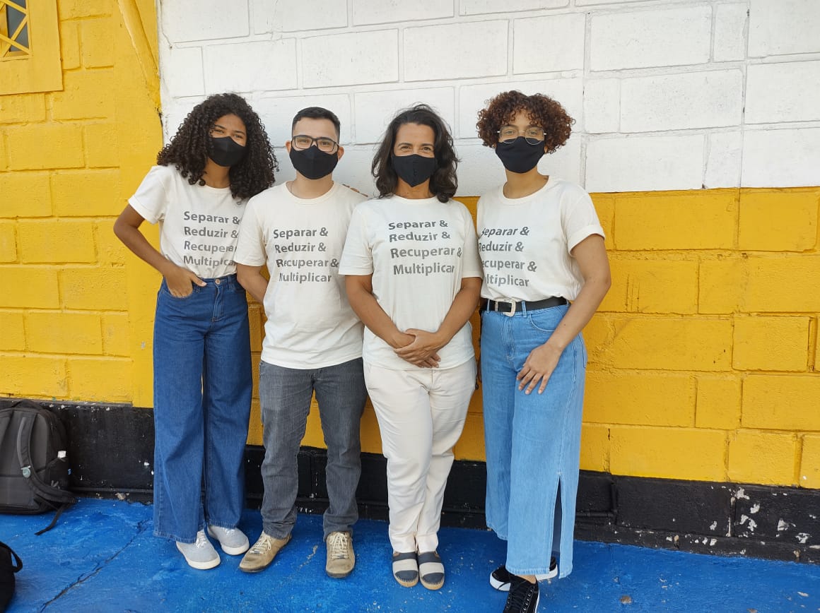 Equipe da 4 Hábitos Para Mudar o Mundo Equipe da 4 Hábitos Para Mudar o Mundo
