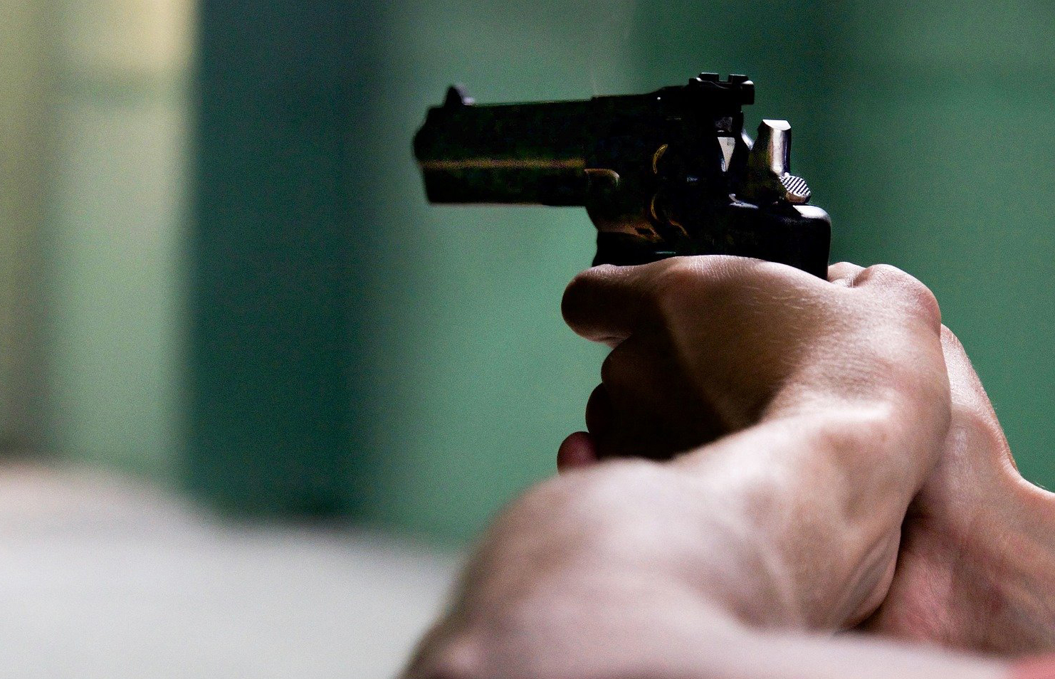 Justiça Federal dá 72 horas para YouTube explicar restrições a conteúdos sobre armas de fogo