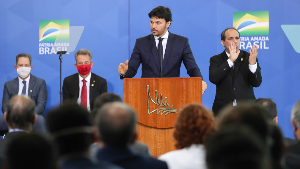 “Prejuízo de R$ 100 milhões/dia”, diz ministro sobre pedido de vista na Anatel Ministro Fábio Faria