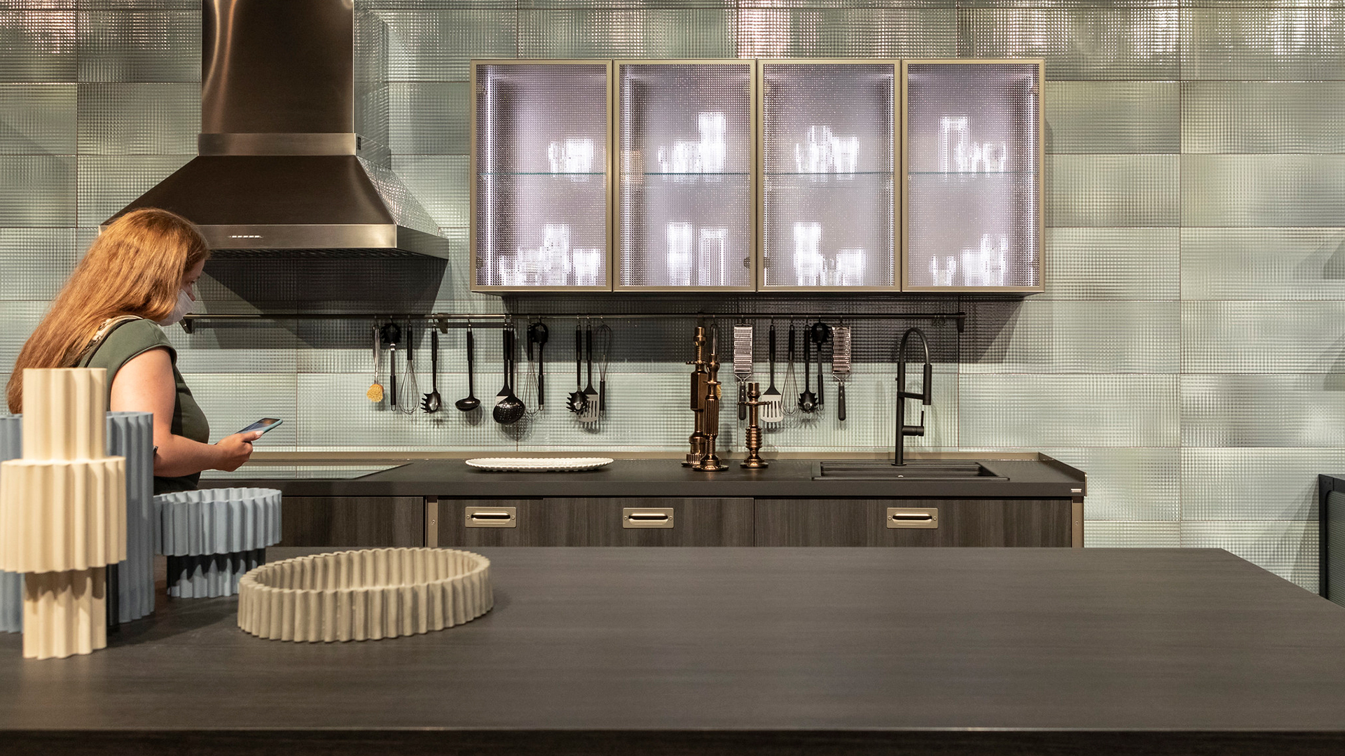 Para o diretor da Interprint Itália, o Salão mostrou que as cozinhas devem ser cada vez mais as protagonistas das casas, assumindo o papel de espaço de socialização