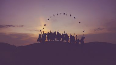 A “educação” chegou ao fim: é hora de aprender com a vida A nova educação é sobre o despertar humano que existe dentro de nós