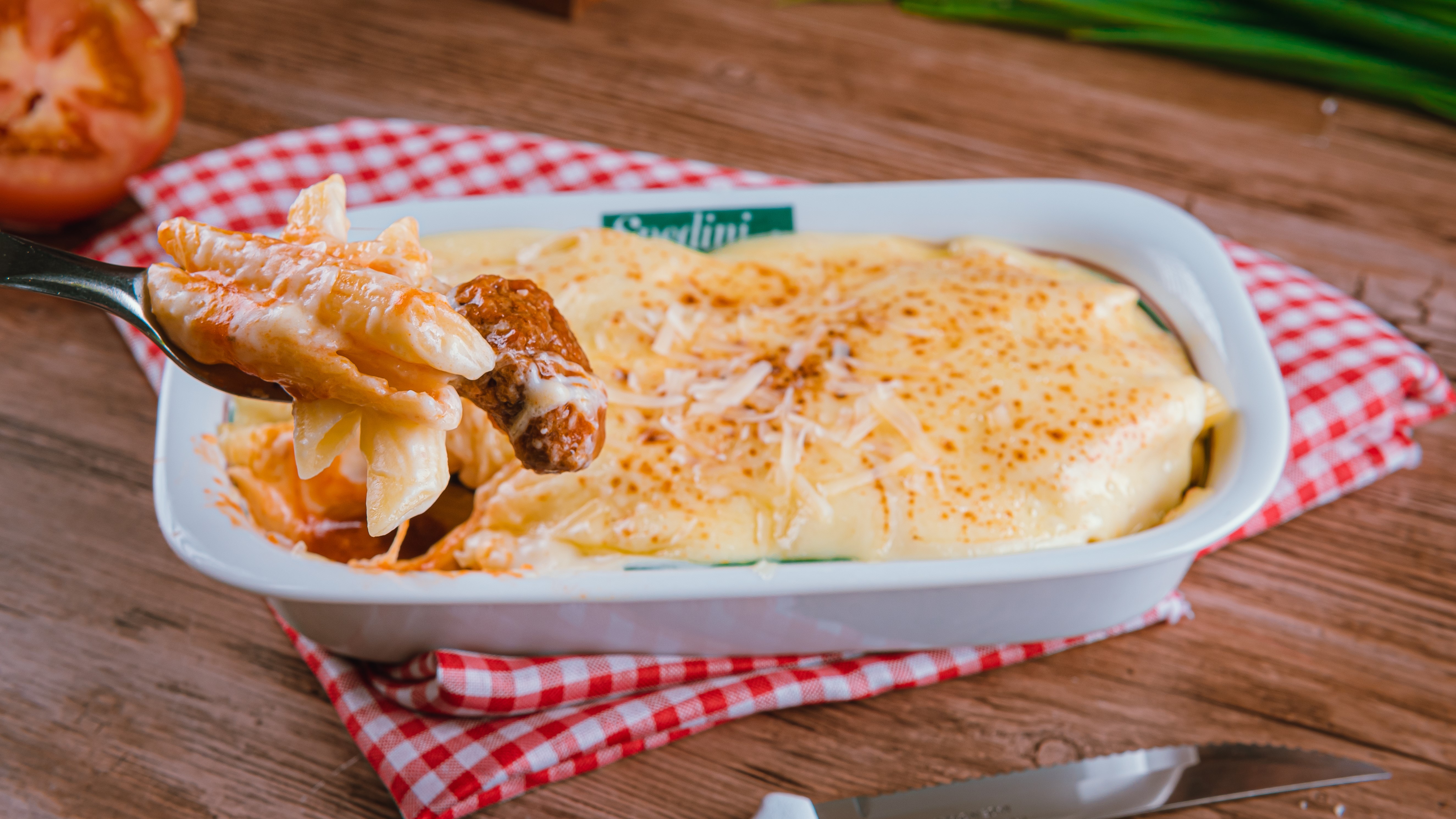 Menu repaginado traz releituras de pratos clássicos da casa e opções para o público vegano.