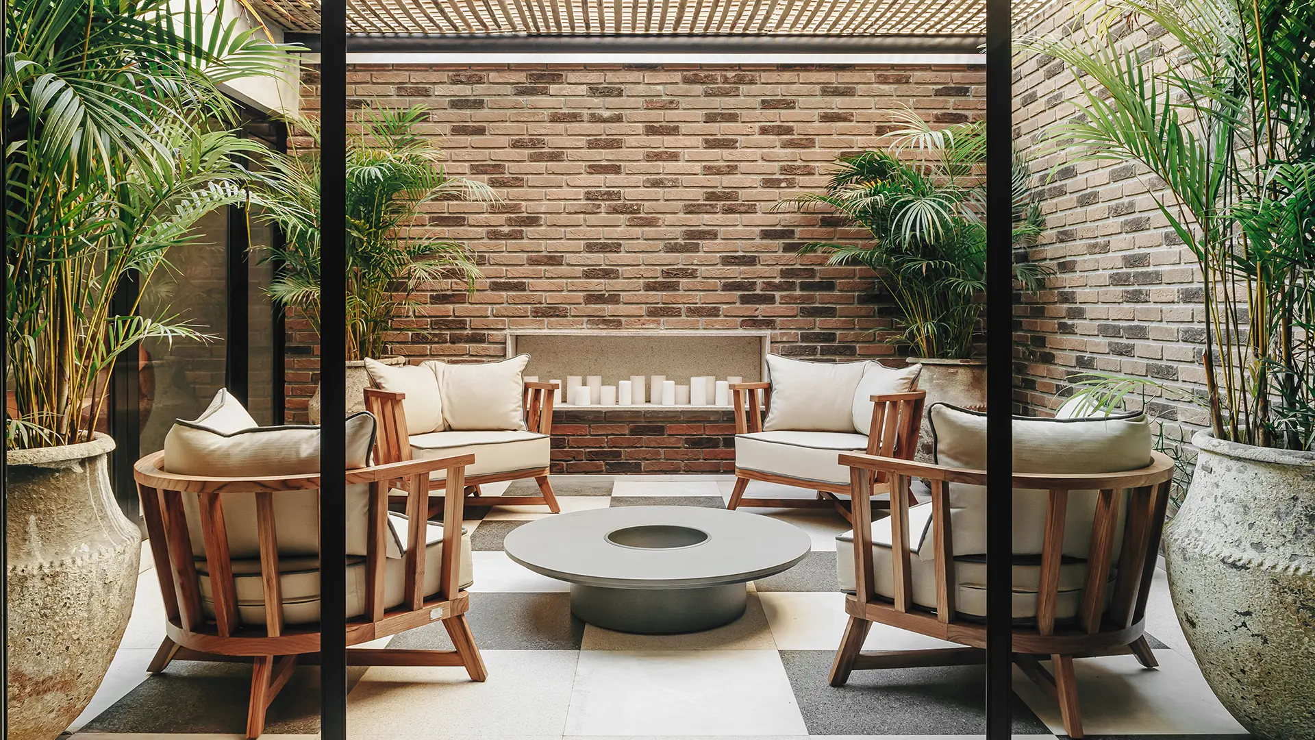 O projeto de Alexandre Weiss e Nelson Machado, Living da Lareira, buscou criar um espaço para relaxar