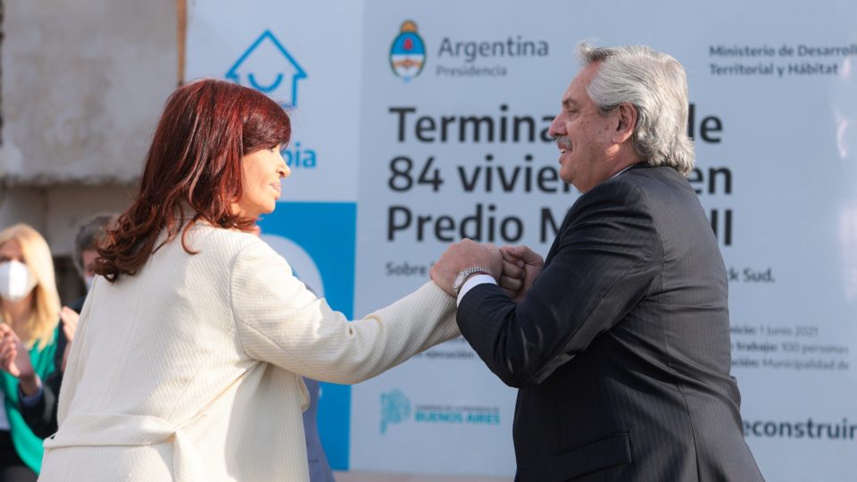 A autodestruição do governo argentino Derrota em primárias escancarou conflito interno entre Cristina Kirchner e Alberto Fernández.