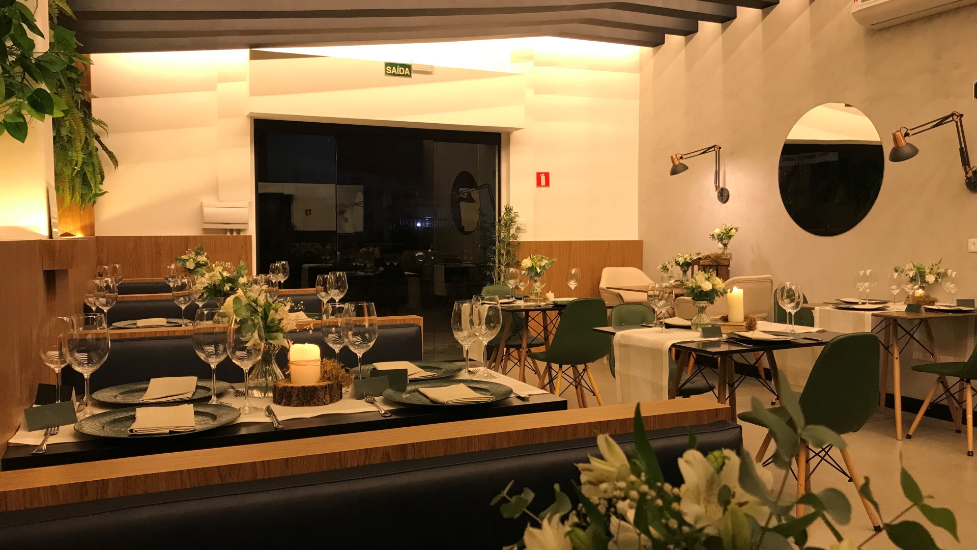 Chef Gabriel Fagundes comanda o Mangôo CWB, restaurante de alta gastronomia recém inaugurado em Curitiba.