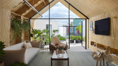 Por dentro da Casa Cor São Paulo: veja o que esperar da mostra em 2021 Casa LG ThinQ, criada pelo Estúdio Guto Requena + Pax.Arq. Projeto disruptivo e open source, disponibilizado na wikihouse, uma plataforma global de colaboração.