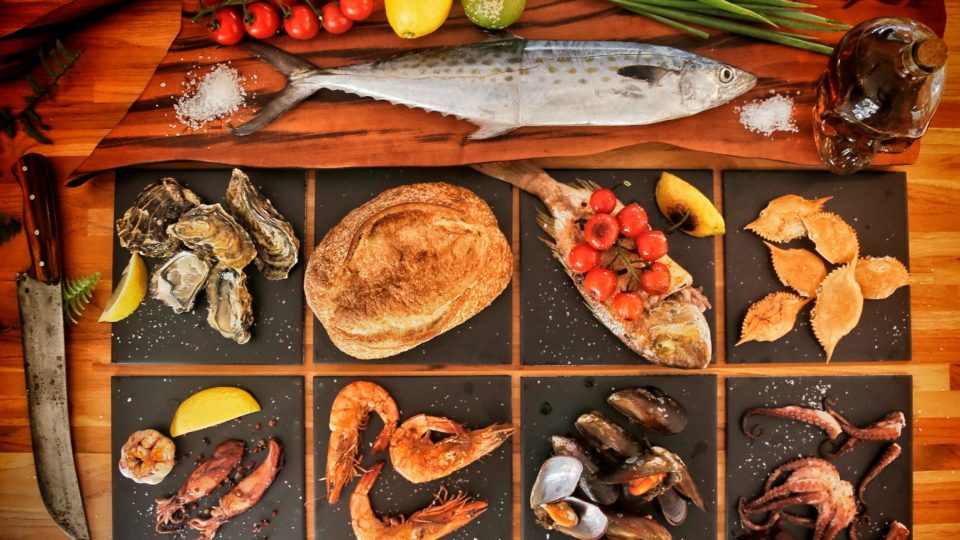 Conheça o Fish*me, casa de peixes e frutos do mar com preços acessíveis restaurante peixe frutos do mar
