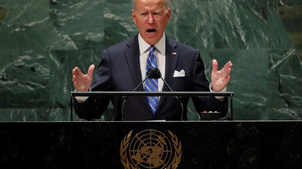 Biden defende competição com a China mas diz que não busca nova “guerra fria” Joe Biden, presidente dos EUA, discursa durante Assembleia Geral das Nações Unidas em Nova York, 21 de setembro