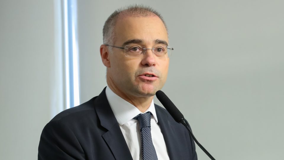 “Um passo para um homem, um salto para os evangélicos”, diz Mendonça sobre aprovação ao STF andré mendonça - stf